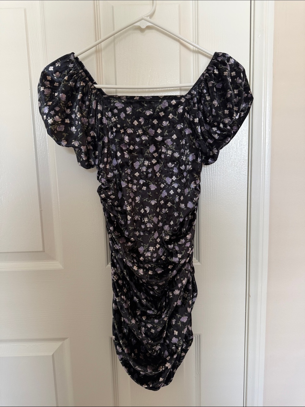 FBZ Flowers by Zoe Girls Black Floral Ruched Puff-Sleeve Mini Dress
